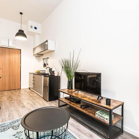Apartament W Sercu Miasta Poznan Garbary 31 외부 사진